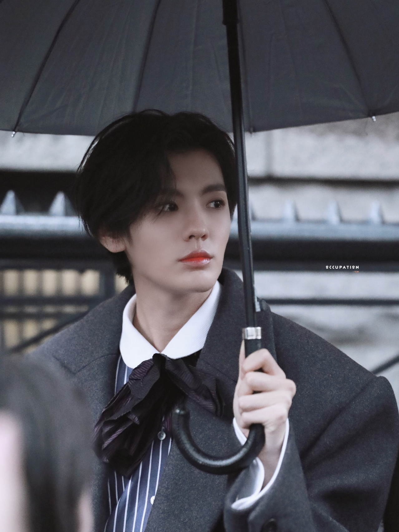 毕雯珺这是一双需要上保险的手吧__财经头条