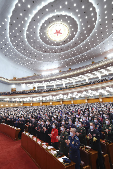 十四届全国人大一次会议在北京闭幕|新华社_新浪财经_新浪网