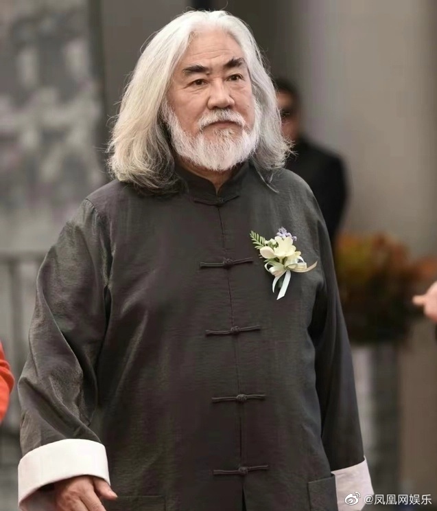 网友偶遇张纪中打生命养护针