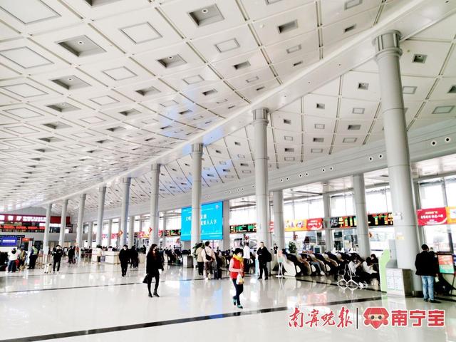 埌东客运站候车大厅