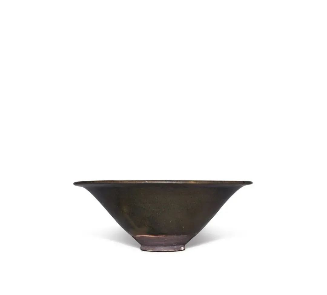 国际拍卖中国艺术专场精品抢先看！休闲区蓝鸢梦想 - Www.slyday.coM