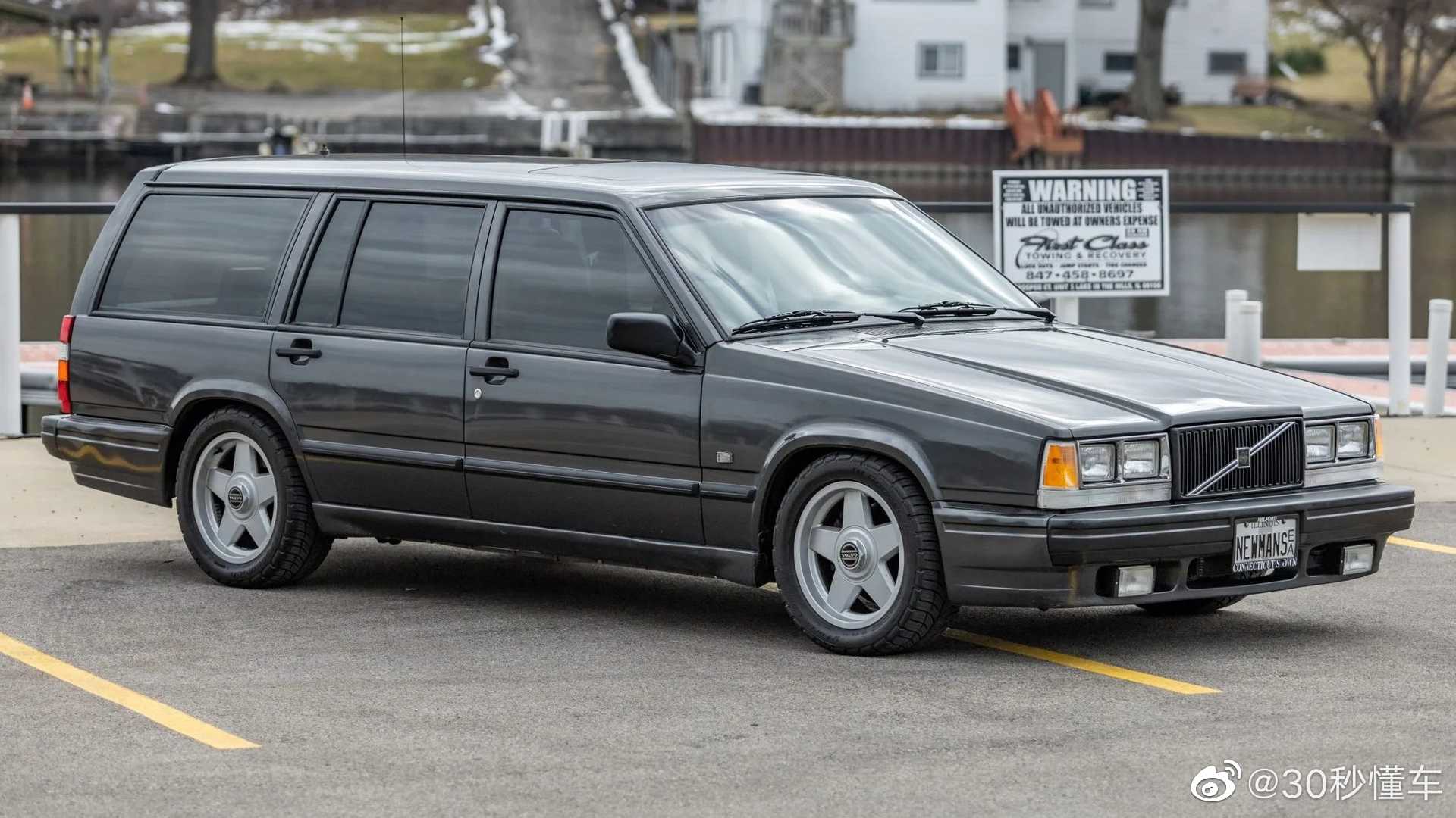 其实沃尔沃的旅行车也都很经典你们说呢