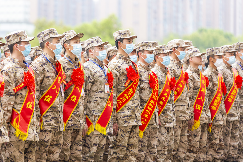 武警湖南总队新兵团喜迎2023年上半年新兵入营|湖南省|武警_新浪新闻