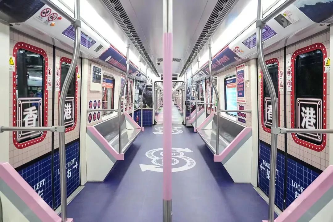 地铁2号线的6节车厢装饰成港式茶餐厅主题.
