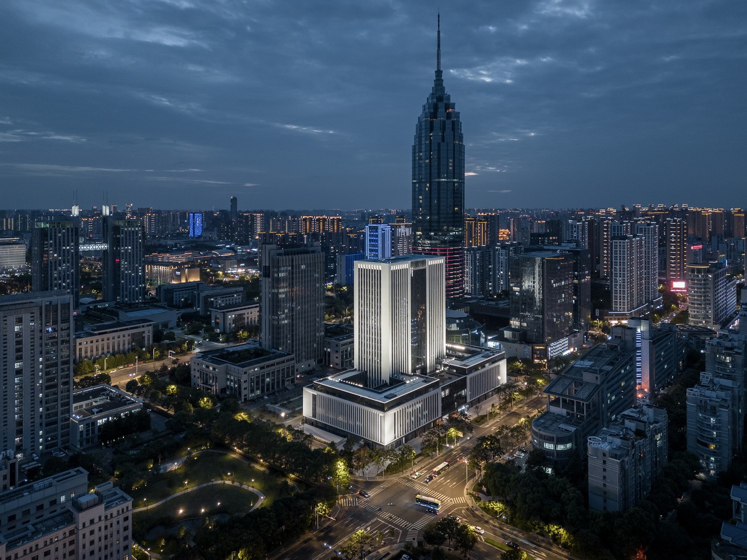 龙城中轴华彩篇章·龙锦大厦 / 简和建筑|常州市_新浪新闻