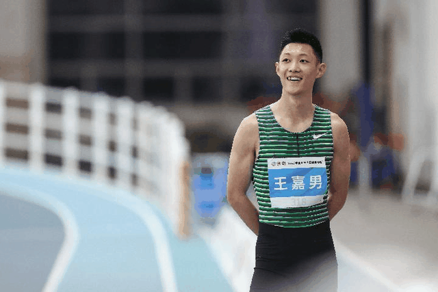 王嘉男在比赛中.新华社记者李明,宋彦桦摄