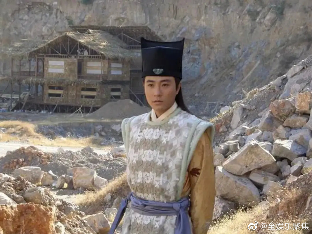 从《少年包青天》到《他是谁》，明明是同一个人，愣是没认出来|赵阳_新浪新闻