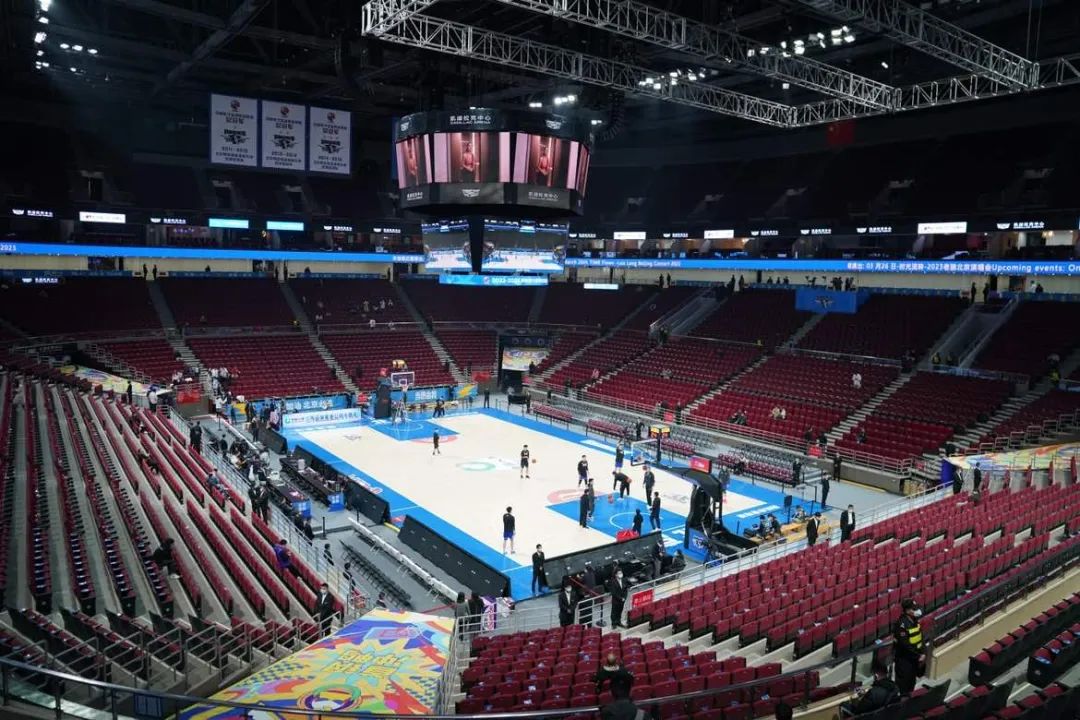 此役,五棵松体育馆只开放首层看台.&nbsp;新京报记者 王飞 摄