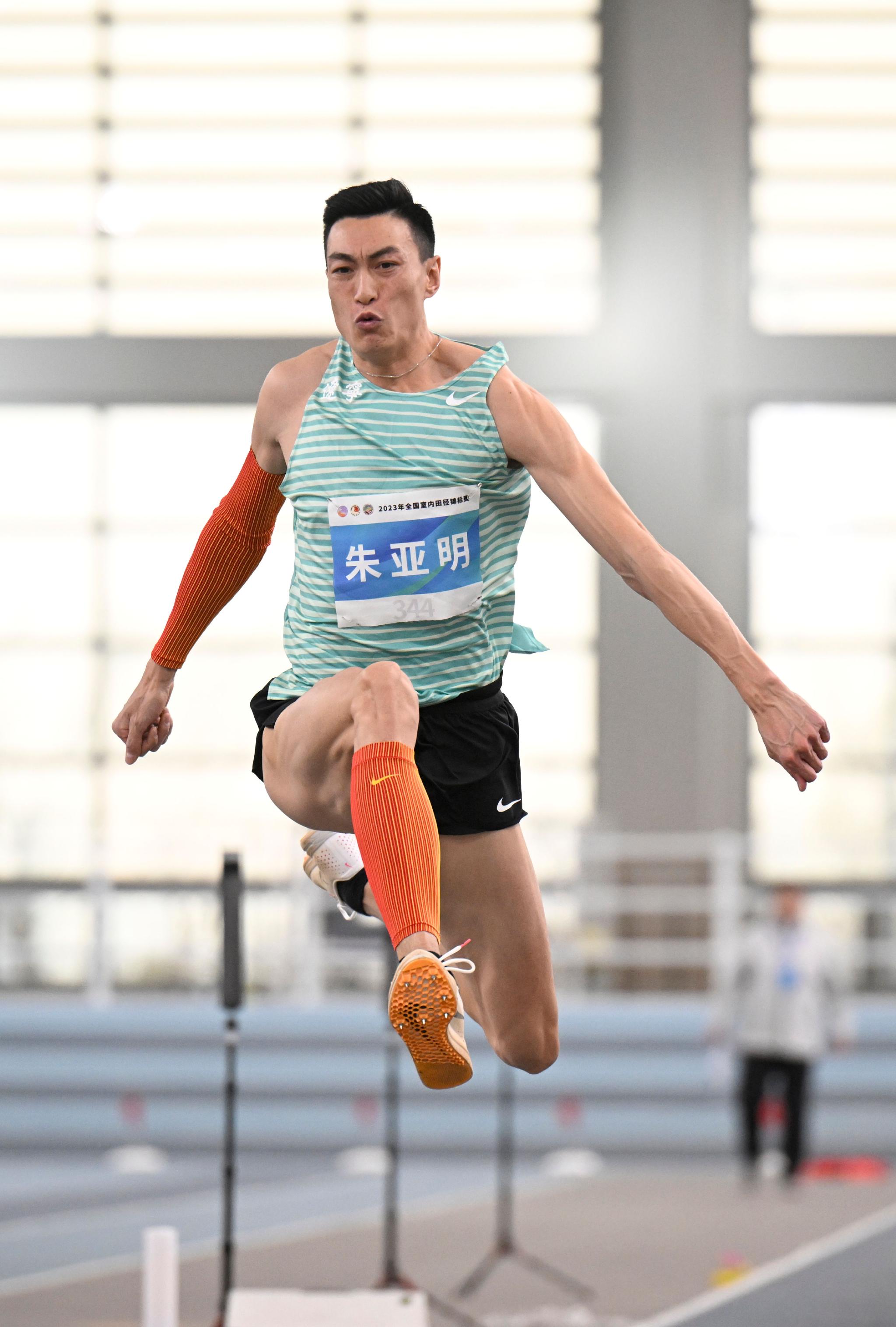 田径——全国室内锦标赛:男子三级跳远赛况|朱亚明|陕西|辽宁队_新浪
