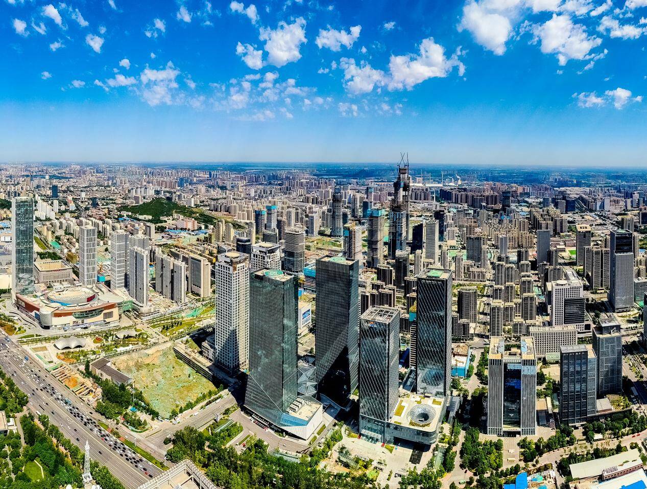 济南中央商务区将加快推进片区商务楼宇载体建设,确保年底cbd中央广场