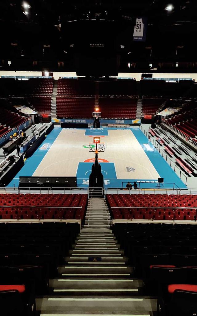 凯迪拉克中心不仅是北京首钢男篮的主场,记录着球队无数热血激昂的