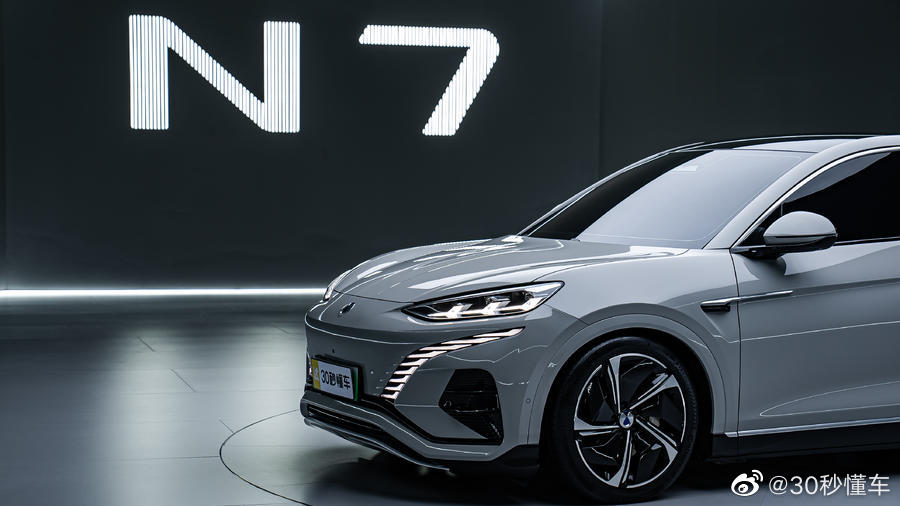 离地间隙只有14.5cm的猎装轿跑SUV……-新浪汽车