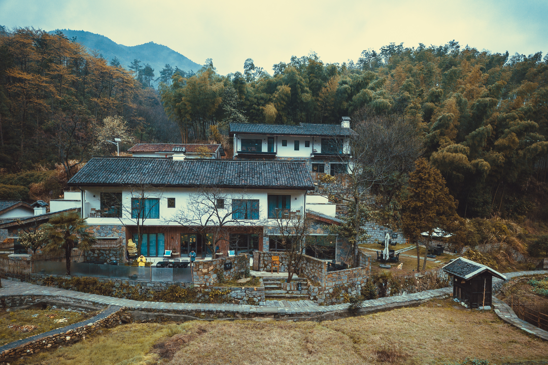 湾里岭溪谷民宿 资料图