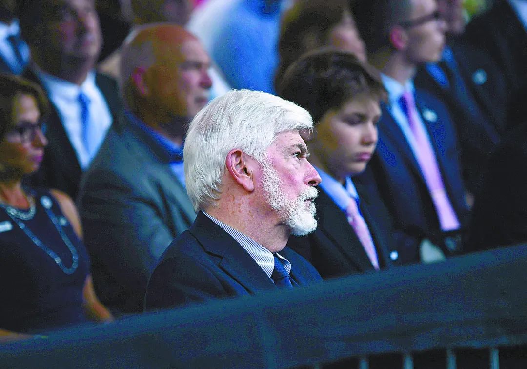 美国总统美洲事务特别顾问,前参议员多德被派往洪都拉斯.(法新社)