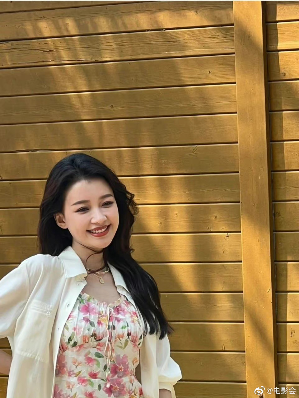 真的非常的喜欢孙怡笑起来特别的甜美