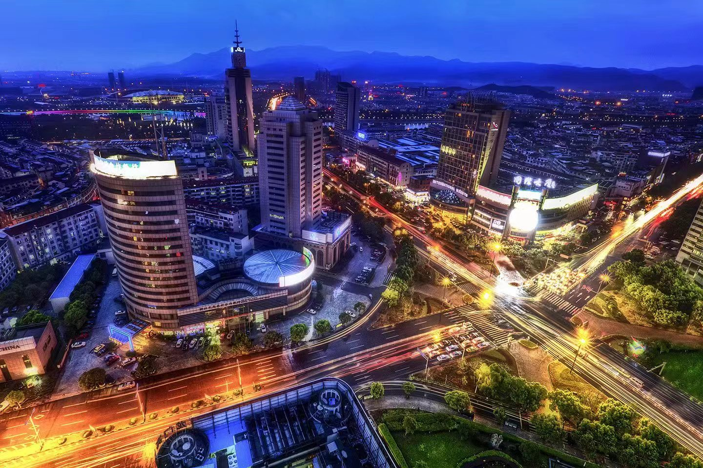 乘着鸡毛起飞义乌模式下的楼市丨楼市地理