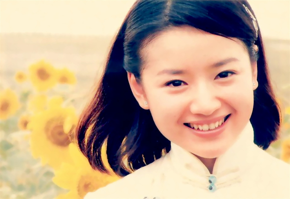 冷清秋(董洁 饰)