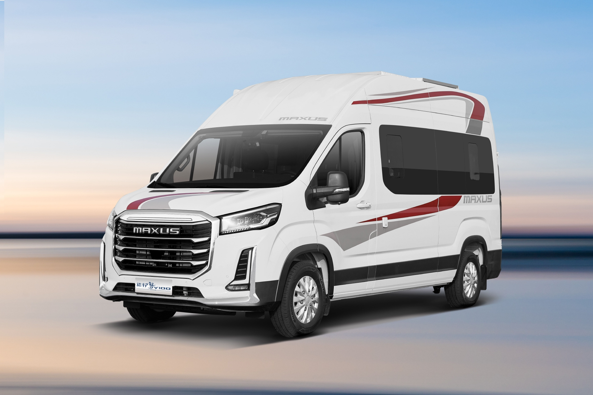 为解决房车用户的用电痛点,全新v100系列房车为用户倾情演绎"电"亮