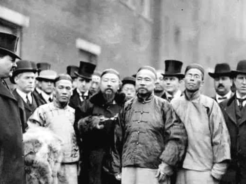 留洋的晚清读书人,为何都爱夸伦敦与巴黎的街道?|街道|读书人|康有为_新浪新闻