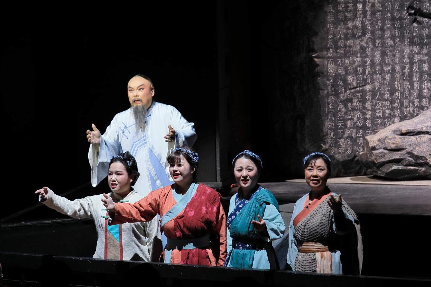 获得“文华大奖”后,川剧《草鞋县令》进京感恩演出__财经头条