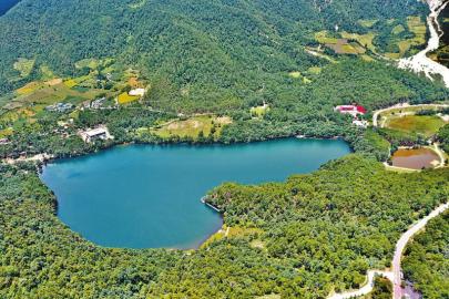 红色冕宁诗意盎然