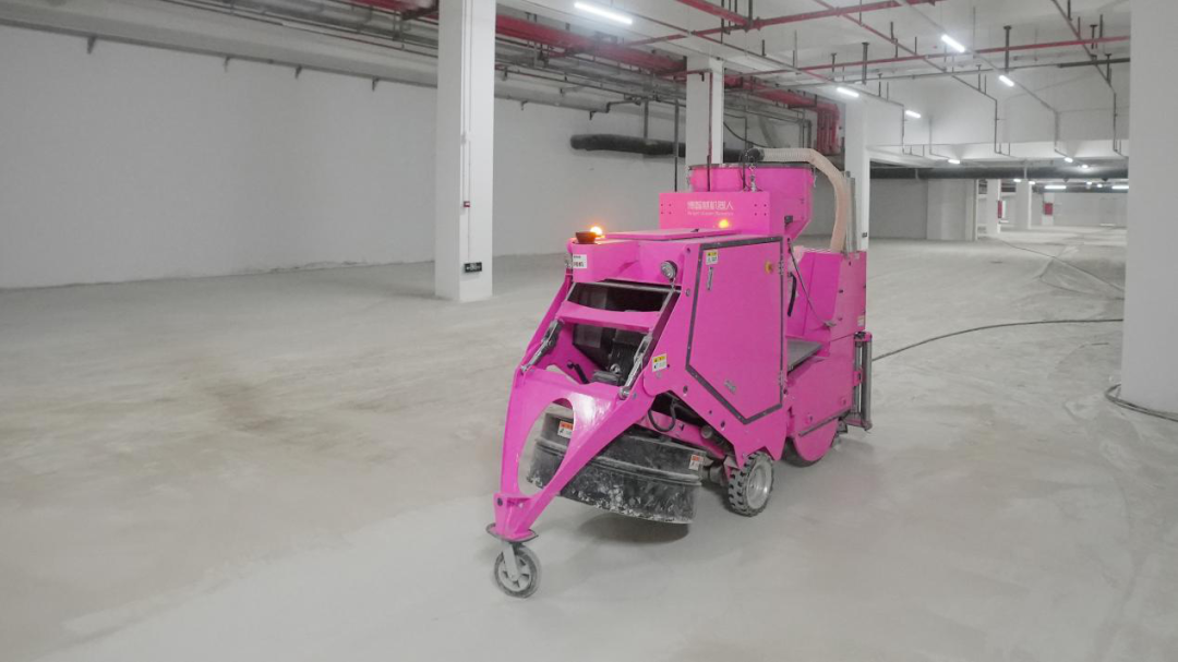 博智林地坪研磨机器人在工作