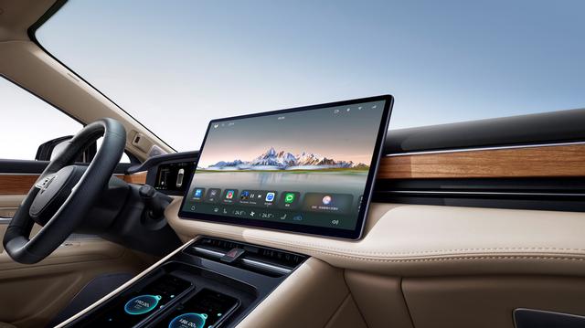 是否能改变汽车行业的未来？百度‘文心一言’挑战ChatGPT，智能座舱新标签来了?