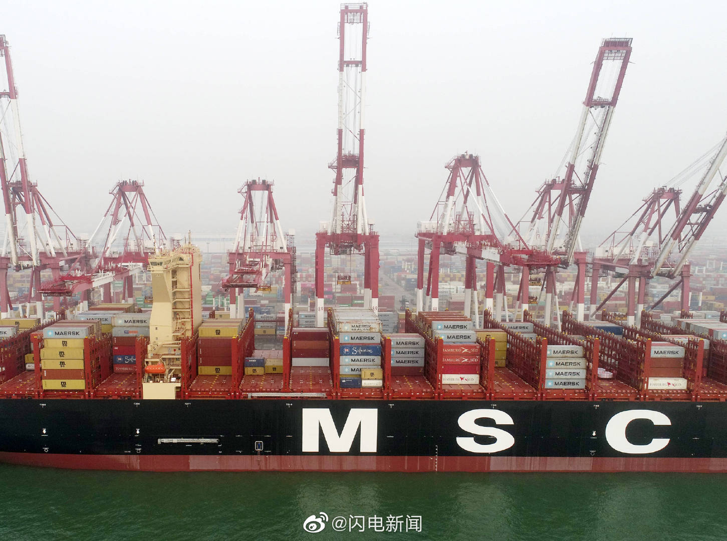 多大的船一次可载24346只集装箱