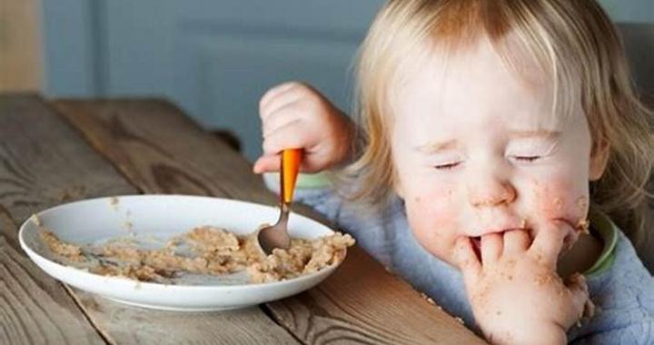 孩子3岁前，这3种饭不宜多吃，以免伤害脾胃，妨碍长高