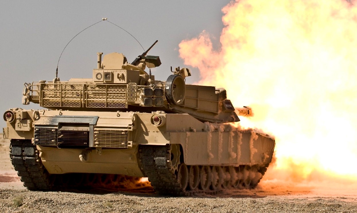 美国陆军自己使用的m1系列坦克采用了贫铀装甲以及贫铀弹.