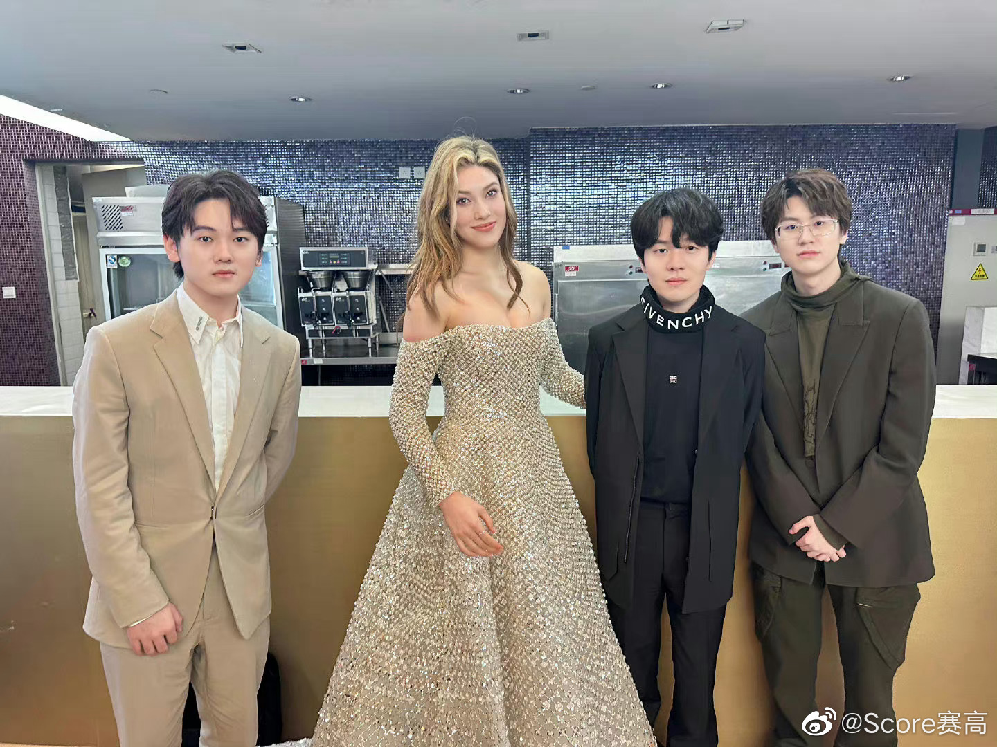 一波梦幻联动 好多冠军啊 @meiko田野|meiko|rookie|谷爱凌_新浪新闻