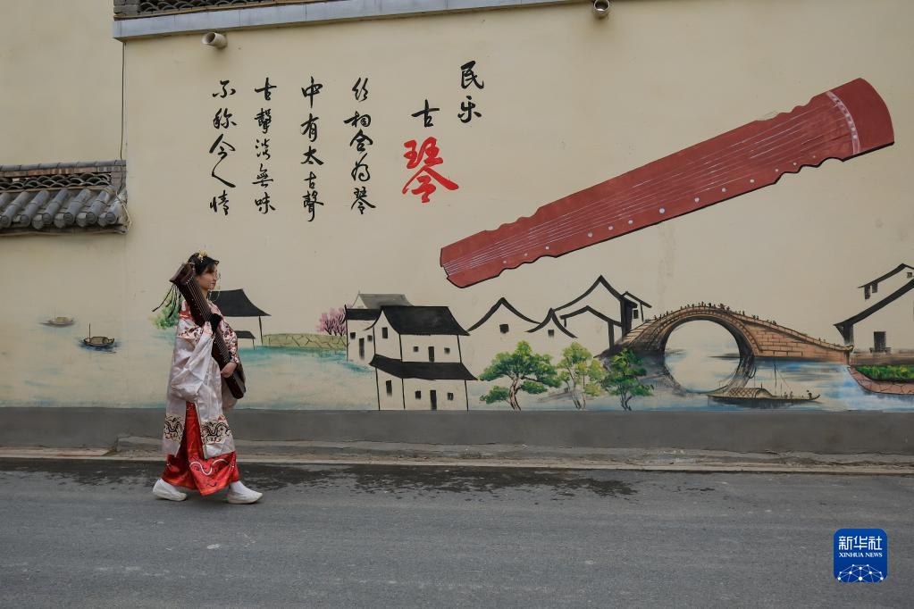 河南兰考:“乐器村”奏响乡村振兴新“声”__财经头条