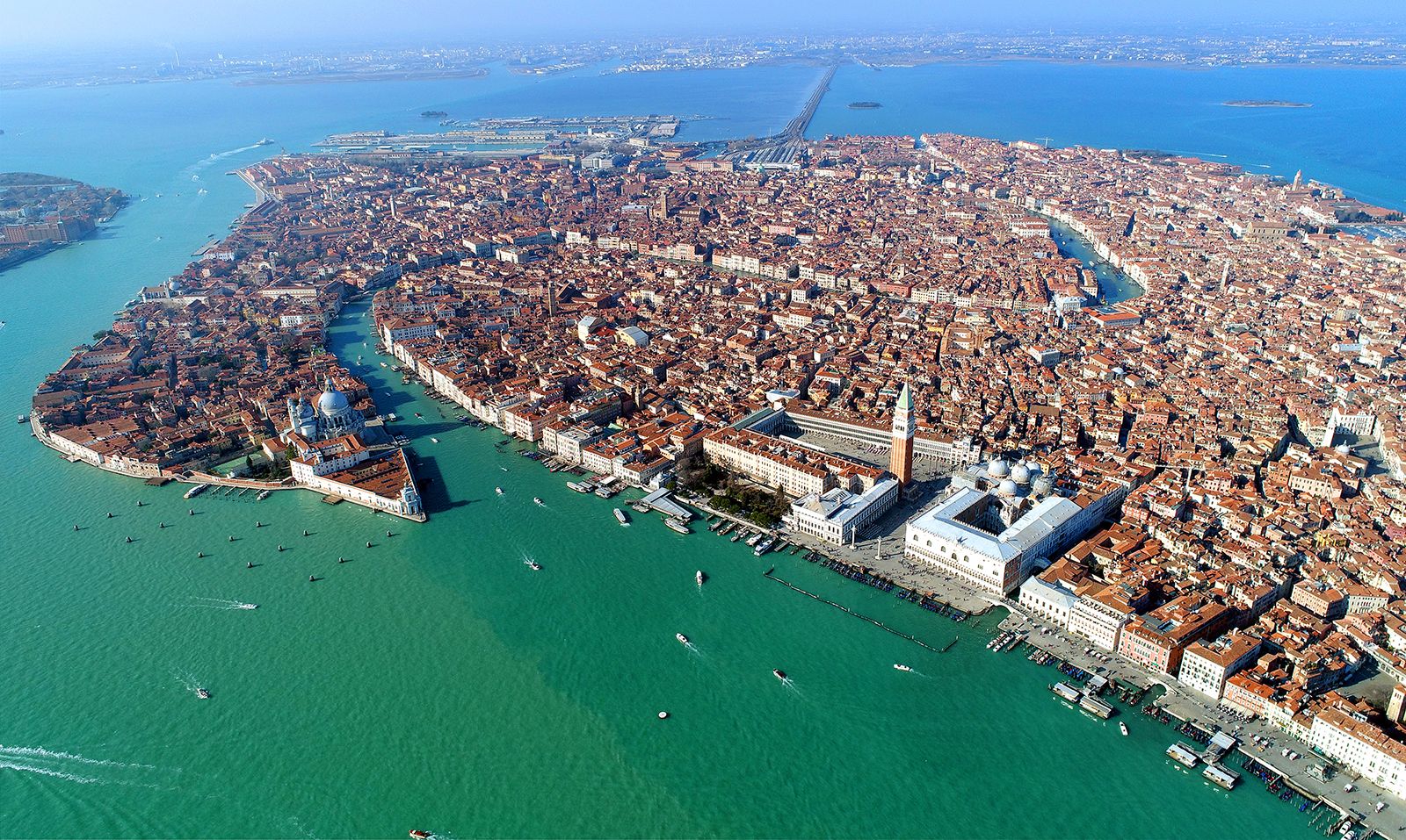 鸟瞰水城威尼斯.张锁庆 摄