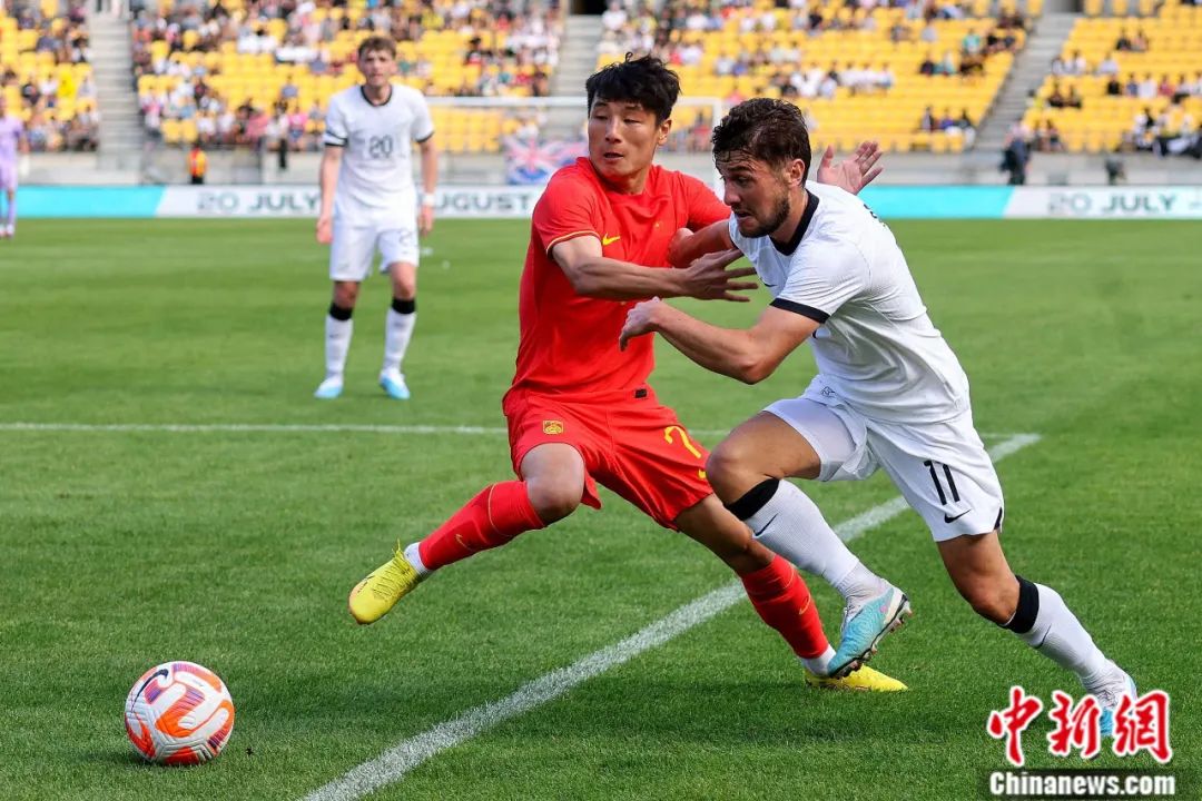 武磊在比赛中。图片来源：视觉中国