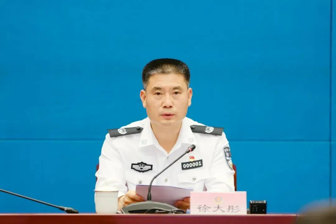 省委政法委副书记,2021年1月同时担任陕西省公安厅厅长