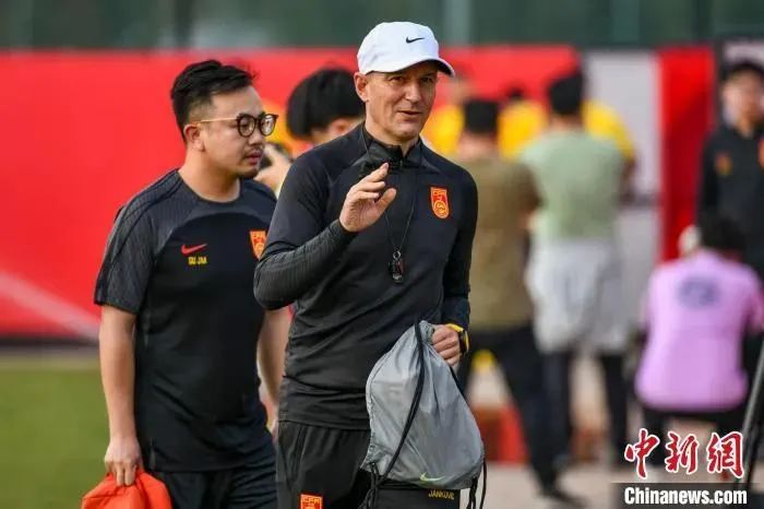 国足主帅扬科维奇。骆云飞　摄