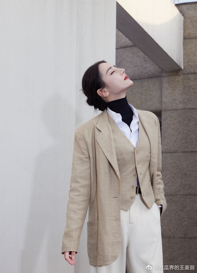 迪丽热巴西装造型🈶,今天是霸总迪,叫声老公不过分吧|迪丽热巴|叫声|造型_新浪新闻