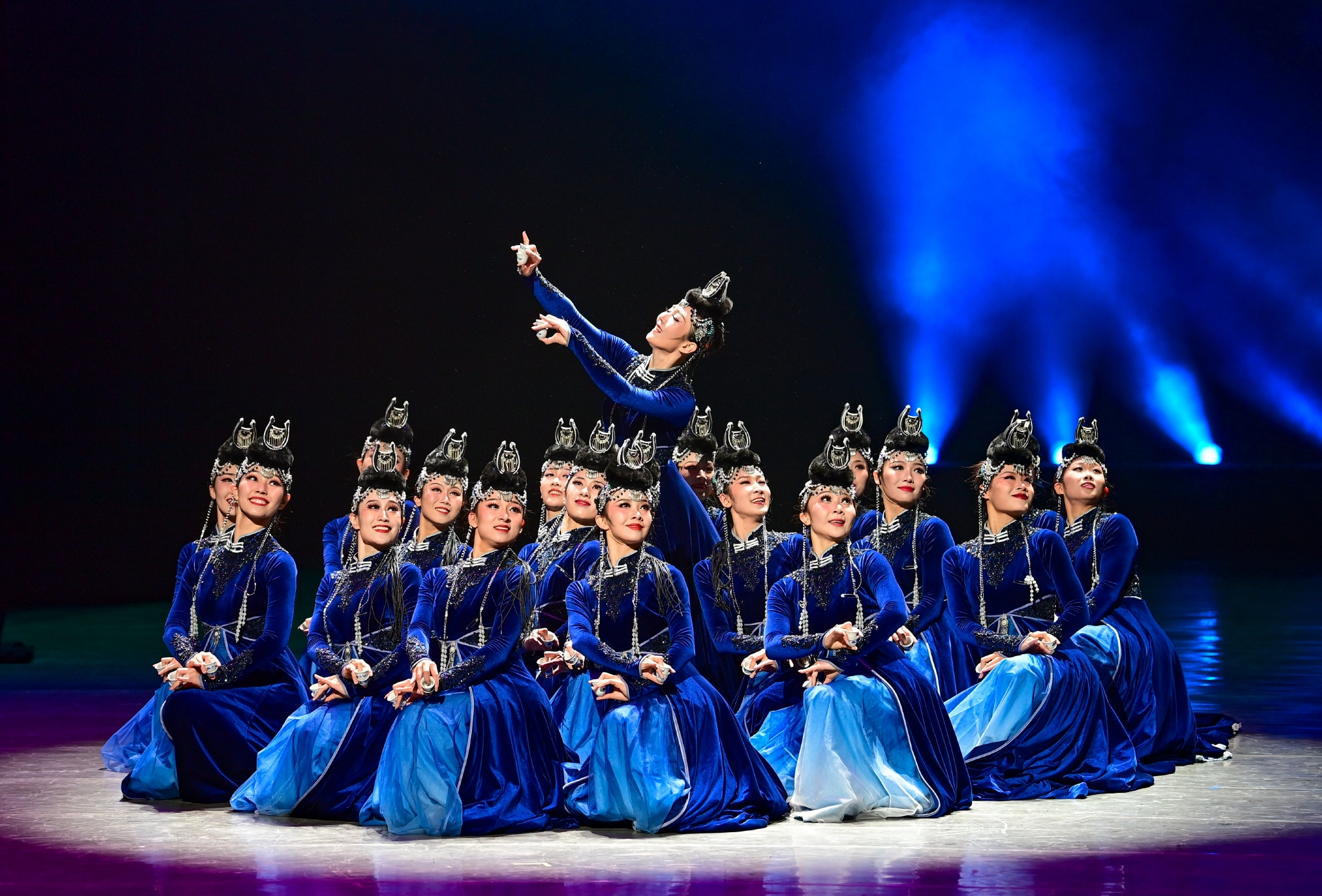 第六届内蒙古舞蹈大赛开赛