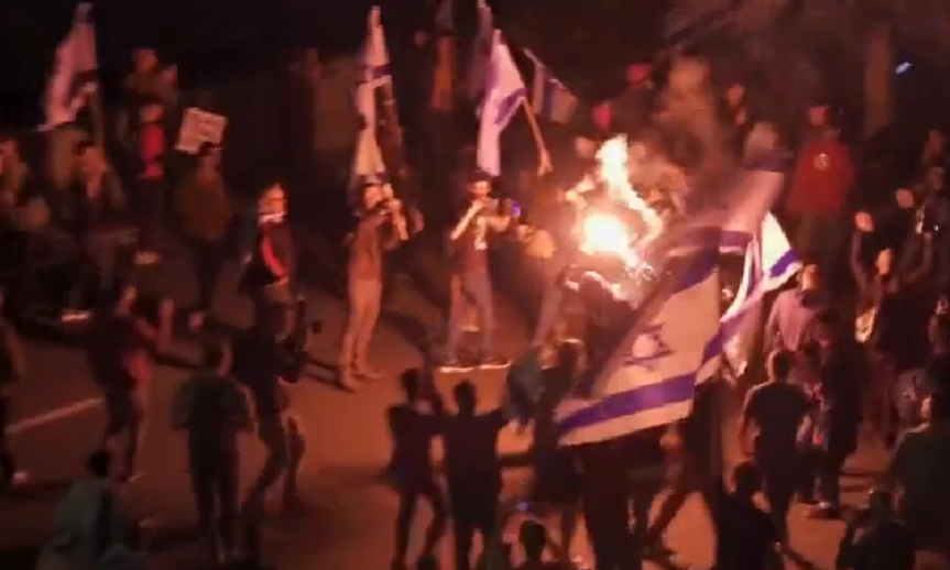 ▲以色列爆发大规模抗议（视频截图）