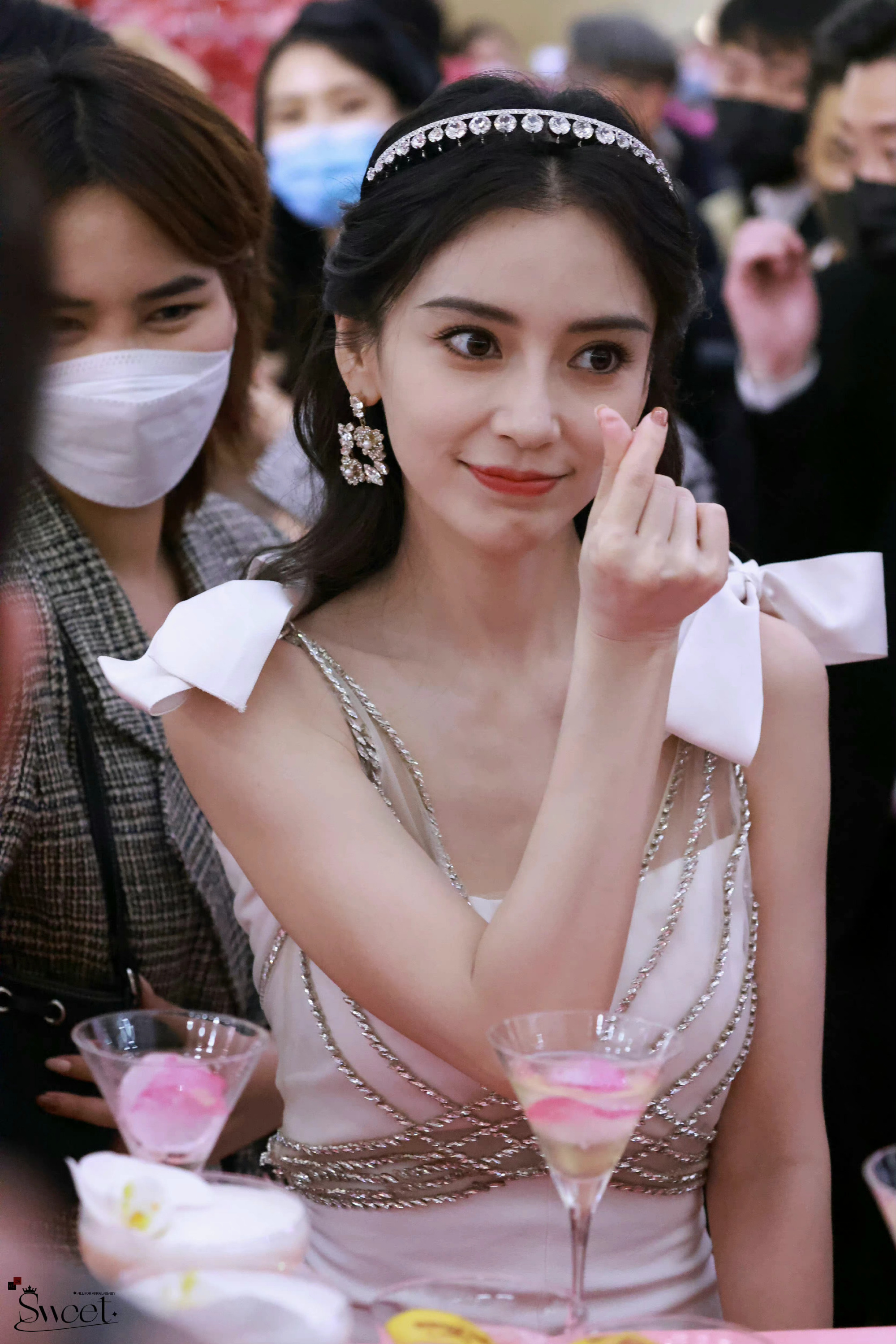 生图下的angelababy美貌好绝!|美貌_新浪新闻