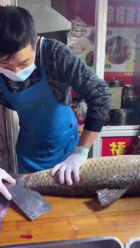 这杀鱼的刀法真是太厉害了,高启强都自愧不如_新浪新闻