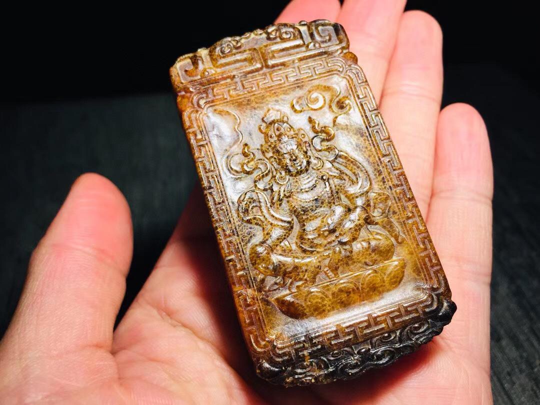 什么颜色的老犀角才是真的