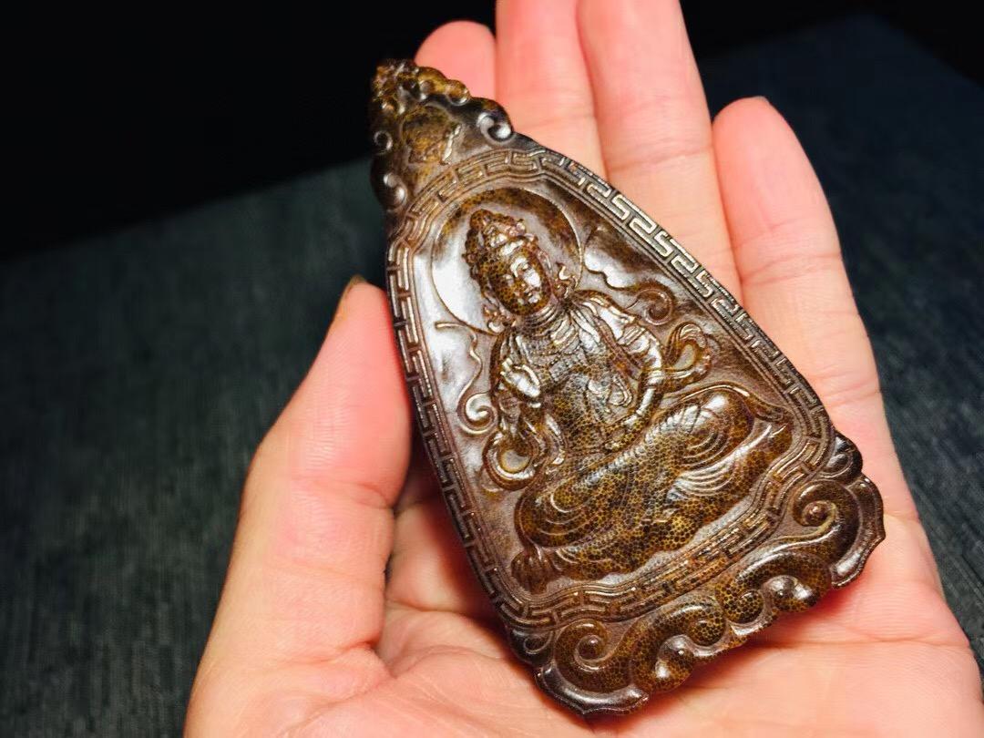 什么颜色的老犀角才是真的