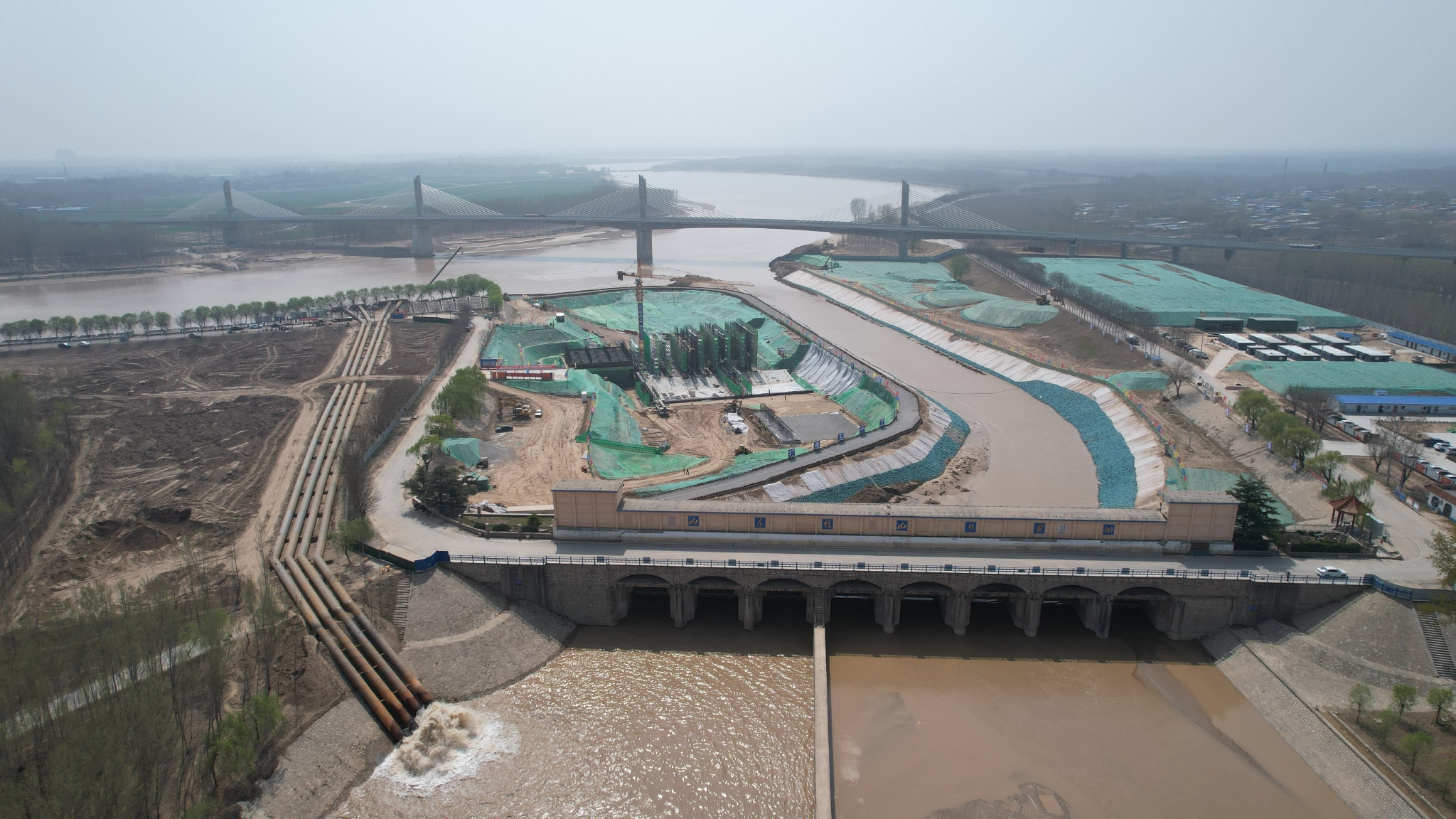 黄河水利委员会山东聊城黄河河务局位山引黄闸管理所所长李辉告诉记者