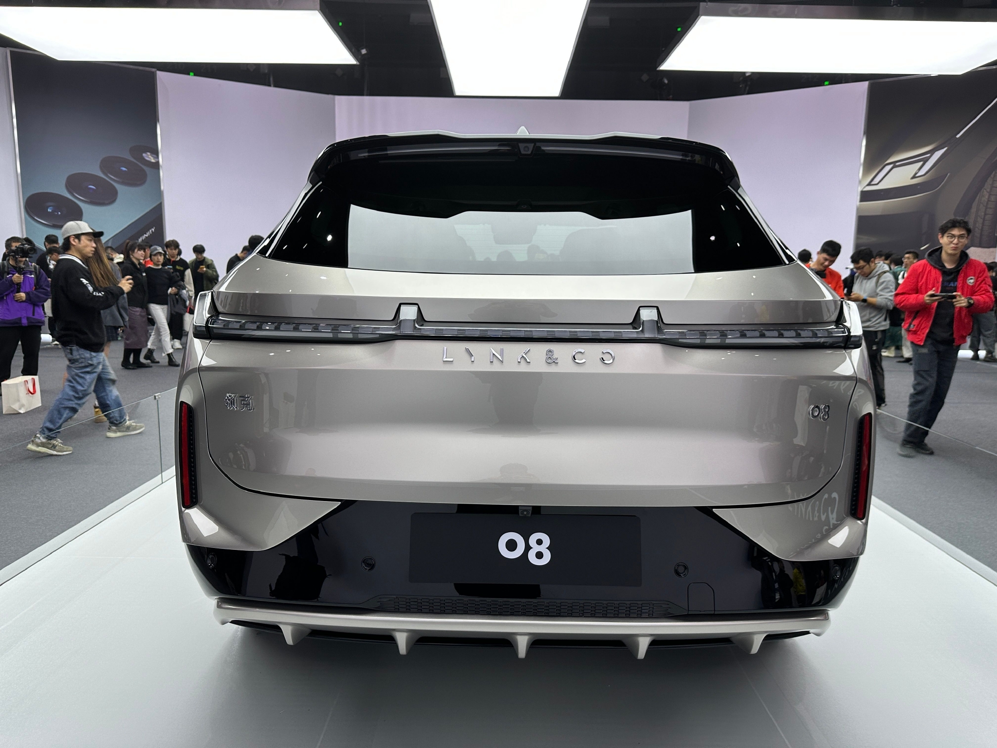 领克08真车图赏卖多少适合