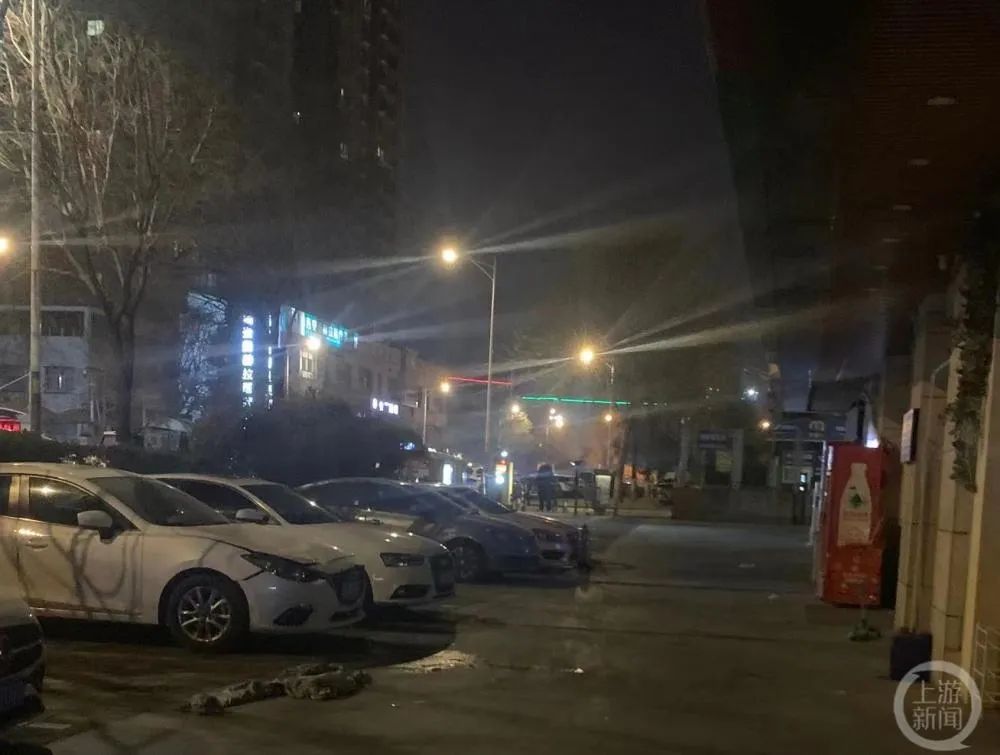 男子29层坠楼砸中一男孩，两人死亡