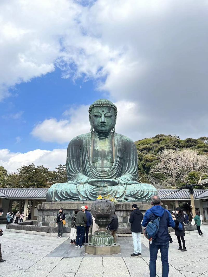 青绿色的镰仓大佛