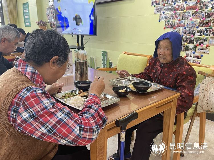 官渡区“打造15分钟养老服务圈” 圈住老人的晚年幸福