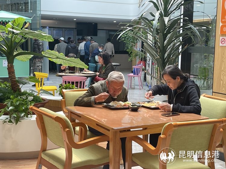 官渡区“打造15分钟养老服务圈” 圈住老人的晚年幸福