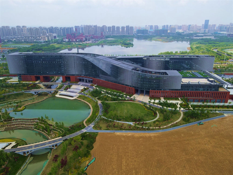 图为位于合肥高新区的中国科学院量子信息与量子科技创新研究院（2022年4月23日摄）。安徽省委宣传部供图